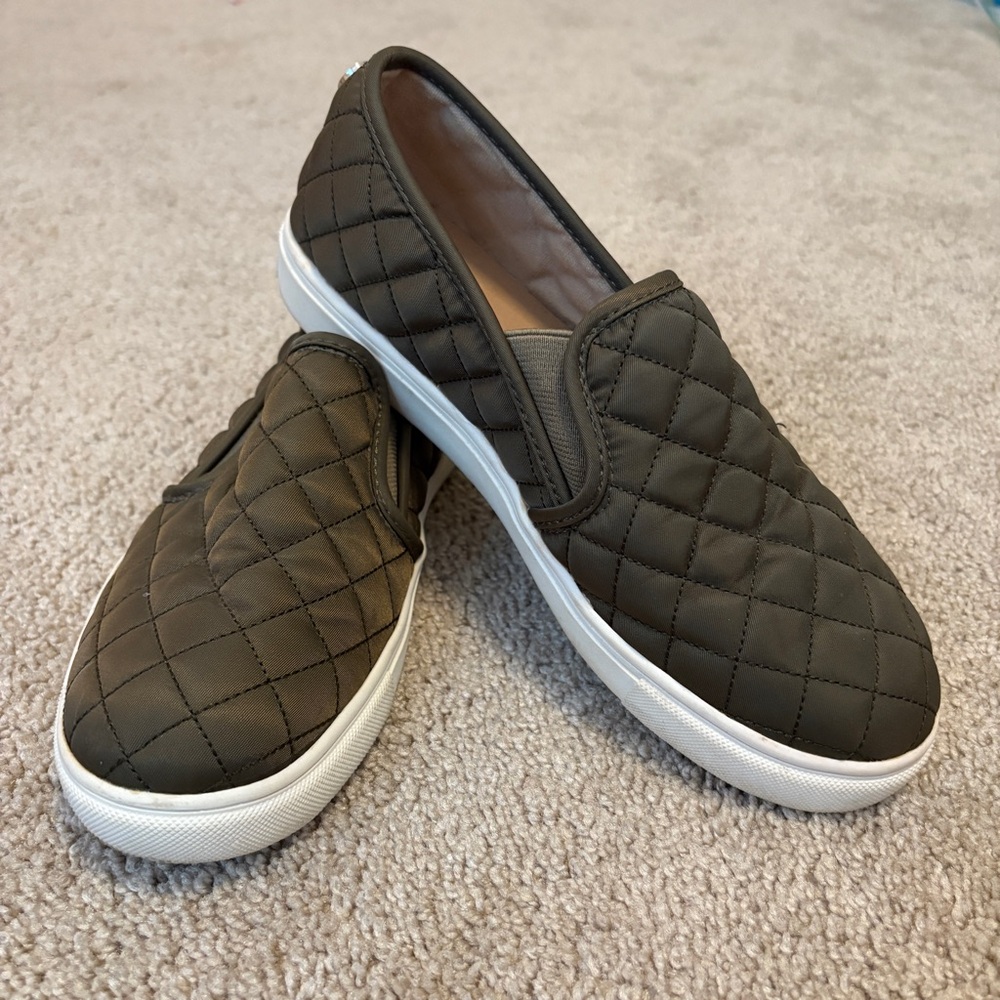 ✨ Mossimo Quilted Slip-On Sneakers | Olive Green Comfort Chic | Women’s 6W